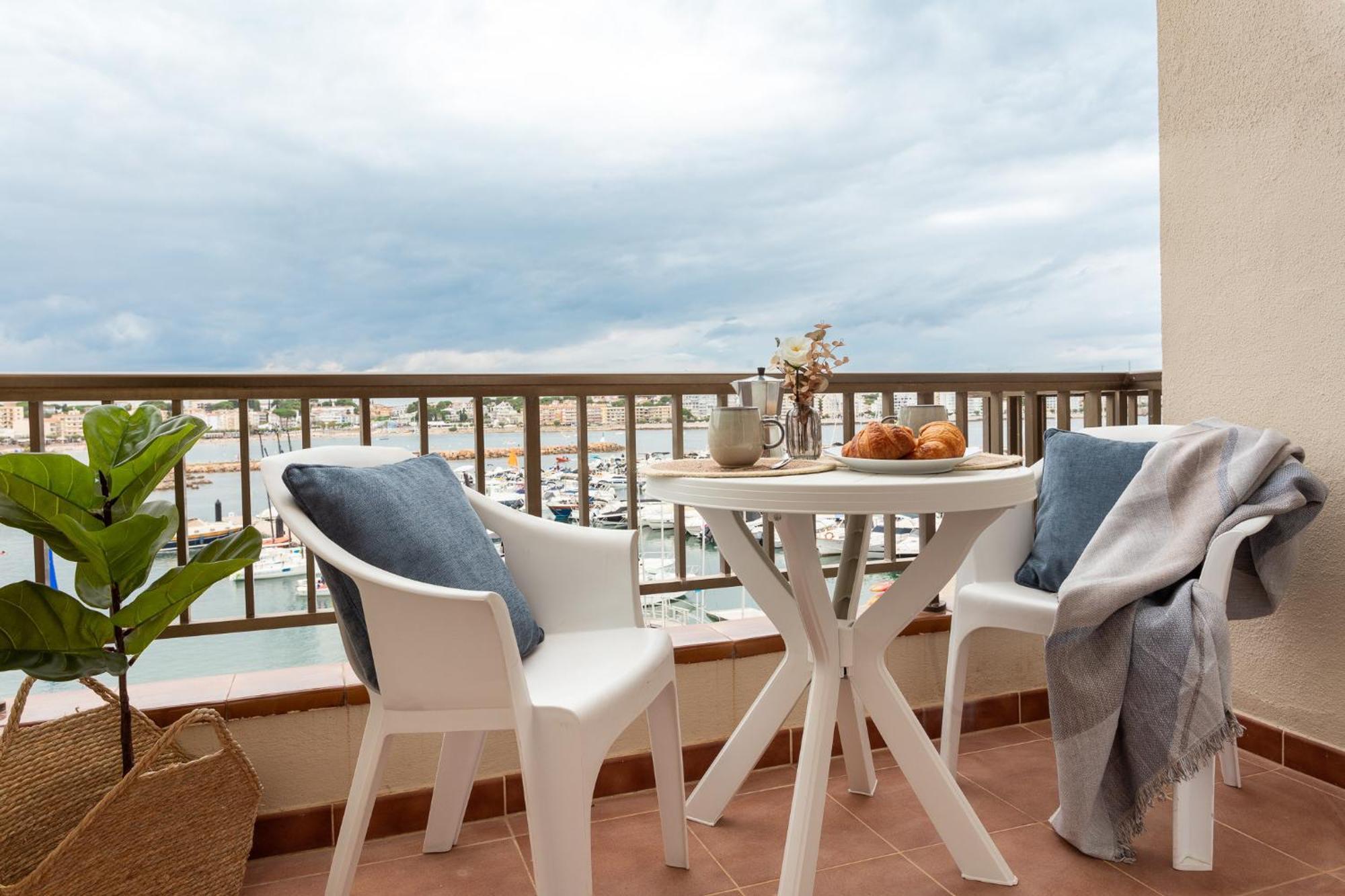 Estudio Con Terraza Lorena L' Escala Εξωτερικό φωτογραφία
